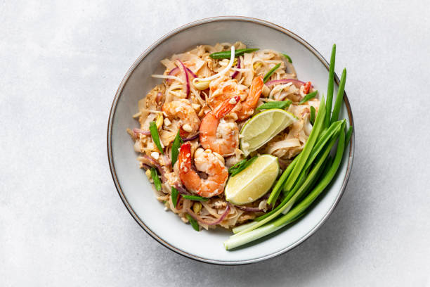 Pad Thai : nouilles avec légumes et crevettes